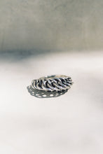 Load image into Gallery viewer, Woven Chain Ridge Ring
