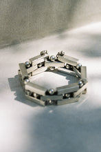 Load image into Gallery viewer, Casa Spratling Brick Link Bracelet
