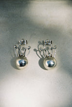 Load image into Gallery viewer, Casa Spratling Crown Earrings
