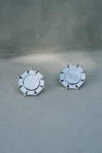 Load image into Gallery viewer, Casa Spratling Sun Earrings
