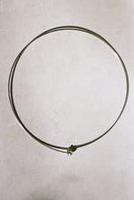 Load image into Gallery viewer, The Classic Wire Neck Ring
