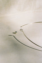 Load image into Gallery viewer, The Classic Wire Neck Ring
