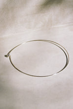 Load image into Gallery viewer, The Classic Wire Neck Ring
