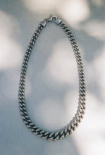 Load image into Gallery viewer, Chunky Curb Necklace
