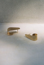 Load image into Gallery viewer, Retro Gold Flat Panel J Hoop Studs
