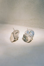 Load image into Gallery viewer, Hinging Ridge Earrings
