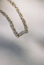 Load image into Gallery viewer, Spiral U Link Necklace
