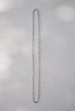 Load image into Gallery viewer, Spiral U Link Necklace
