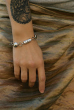 Load image into Gallery viewer, 1999 Artisan Cutout Sculptural Link Bracelet

