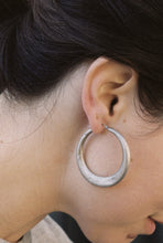 Load image into Gallery viewer, Brushed Large Silver Hoops
