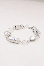 Load image into Gallery viewer, 1999 Artisan Cutout Sculptural Link Bracelet
