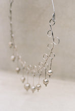 Load image into Gallery viewer, Artisan Wire Collar
