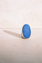 Load image into Gallery viewer, S'Paliu Large Chalcedony Sculpture Ring
