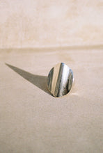 Load image into Gallery viewer, Heavy Carved Wave Ring
