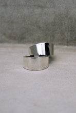 Load image into Gallery viewer, Chunky Tapered Hoop Earrings
