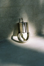Load image into Gallery viewer, Heavyweight Coiled Ribbon Sculpture Ring
