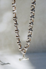 Load image into Gallery viewer, Heavyweight Cross Link Rolo Chain
