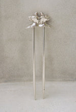 Load image into Gallery viewer, Aesa Fecund Feline Hairpin
