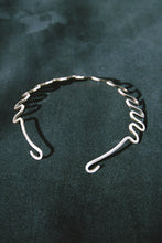 Load image into Gallery viewer, Mid-Century Wave Collar Necklace
