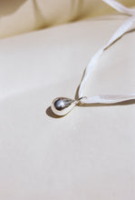 Load image into Gallery viewer, Sinker Pendant
