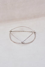 Load image into Gallery viewer, Wire Linked Modernist Bangle
