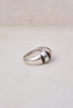 Load image into Gallery viewer, Spanish Modernist Onyx Inlay Ring
