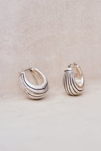 Load image into Gallery viewer, Puffy Striped Ridge Hoops
