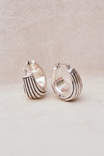 Load image into Gallery viewer, Puffy Striped Ridge Hoops
