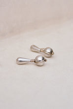 Load image into Gallery viewer, Gold Wrapped Sphere Drops
