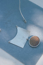 Load image into Gallery viewer, Mid-Century Hook Collar with Detachable Agate Panel
