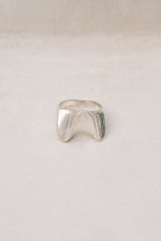 Load image into Gallery viewer, Chunky Spanish Modernist Wave Ring
