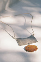 Load image into Gallery viewer, Mid-Century Hook Collar with Detachable Agate Panel
