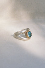 Load image into Gallery viewer, Mixed Metal Open Twist Ring with Blue Topaz
