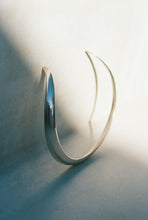 Load image into Gallery viewer, Danish Panel Collar
