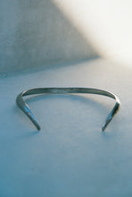 Load image into Gallery viewer, Danish Panel Collar
