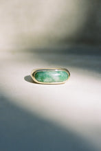 Load image into Gallery viewer, Curved Jadeite Signet Ring
