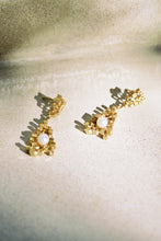 Load image into Gallery viewer, Brutalist Pearl Double Drop Earrings
