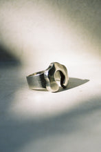 Load image into Gallery viewer, Wavy Abstract Horseshoe Ring
