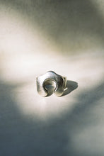 Load image into Gallery viewer, Wavy Abstract Horseshoe Ring
