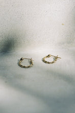 Load image into Gallery viewer, GOLD HOOPS 8
