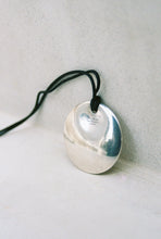 Load image into Gallery viewer, Elsa Peretti Round Pendant on Black Silk Cord
