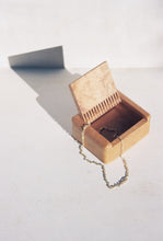 Load image into Gallery viewer, Gold Infinity Link Chain Necklace
