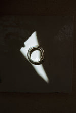Load image into Gallery viewer, Half Donut Band
