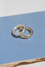 Load image into Gallery viewer, Half Donut Band

