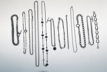 Load image into Gallery viewer, Antique Portuguese Figaro Chain
