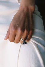 Load image into Gallery viewer, Brutalist Abstract Splash Ring
