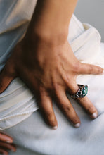 Load image into Gallery viewer, Vining Prong Chrysocolla Ring
