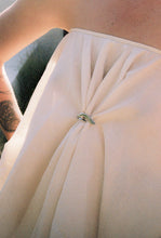 Load image into Gallery viewer, Amorphous Brutalist Brooch
