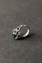 Load image into Gallery viewer, Coral Reef Brutalist Malachite Ring

