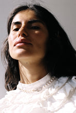 Load image into Gallery viewer, Pearl Hook Necklace in Silver
